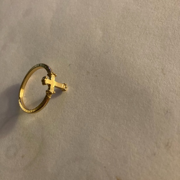 Golden Cross ring - Picture 2 of 6